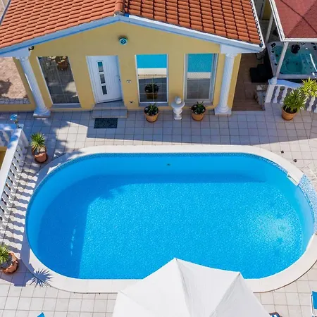 Katarina Villa